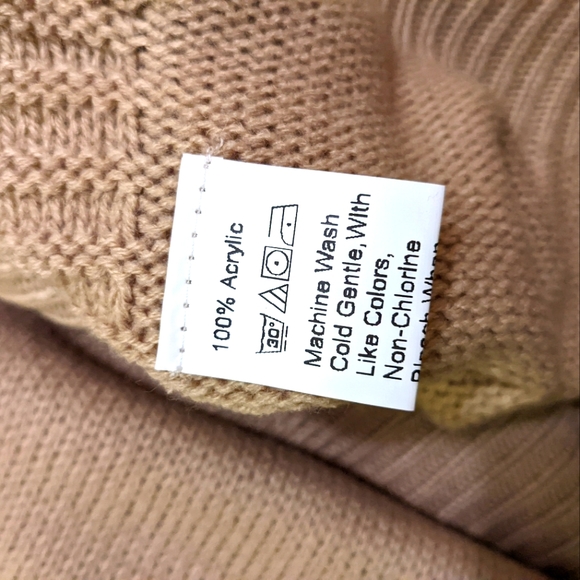 NWOT Beige Shein Sweater Vest - Picture 4 of 5